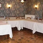 Logis Restaurant Manoir De L'acherie 2*