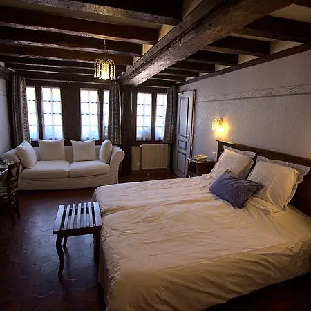 Logis Restaurant Manoir De L'acherie