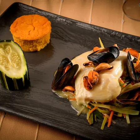 Logis Restaurant Manoir De L'acherie 2* Sainte-Cécile