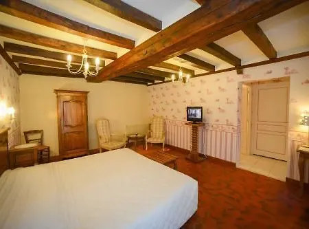 Logis Restaurant Manoir De L'acherie 2*