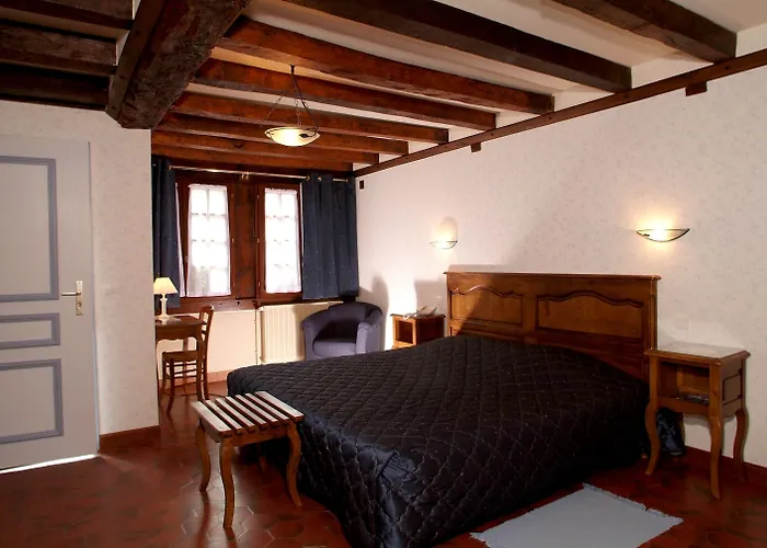 Logis Restaurant Manoir De L'acherie 2* Sainte-Cécile