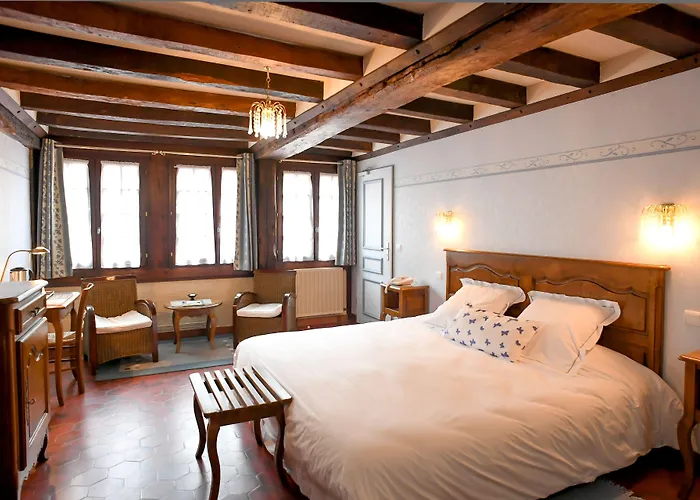 Logis Restaurant Manoir De L'acherie Szálloda