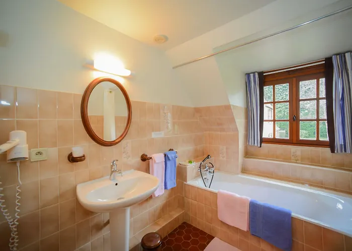 Logis Restaurant Manoir De L'acherie Szálloda