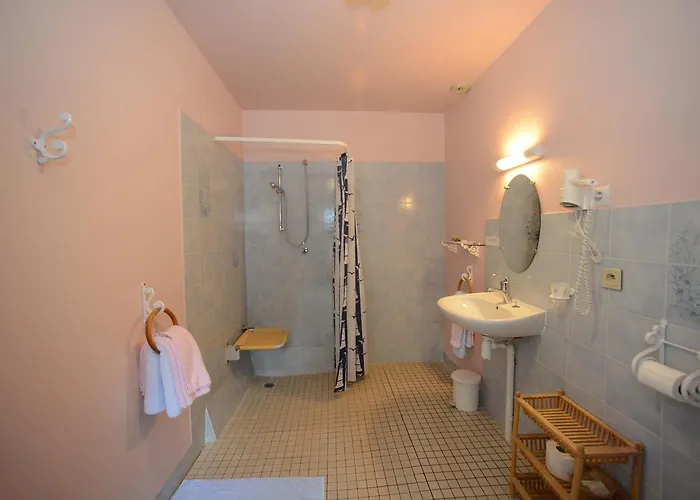 Logis Restaurant Manoir De L'acherie Szálloda