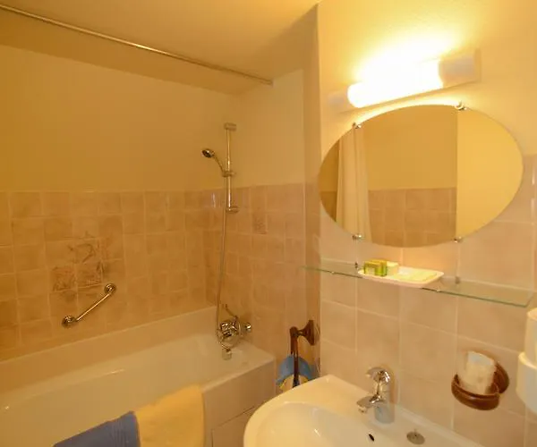 Szálloda Logis Restaurant Manoir De L'acherie