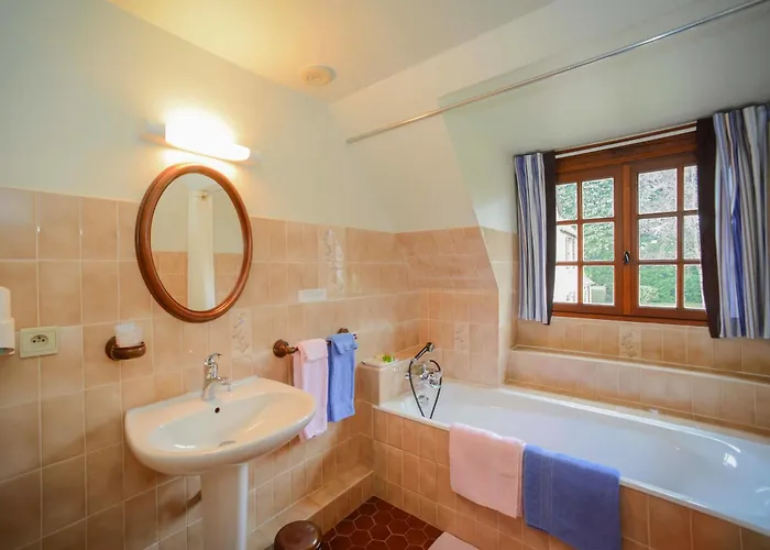 Szálloda Logis Restaurant Manoir De L'acherie